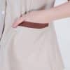 Bộ buồng phòng khách sạn màu be phối vest, cận túi áo nữ