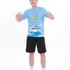Áo đồng phục team building màu xanh dương - TT1703, nam giơ hai tay